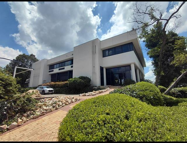 252M² OFFICE TO LET IN HALFWAY HOUSE ESTATES